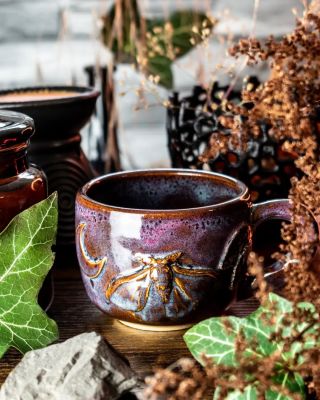 Ožívají za noci a tiše proplouvají temnou oblohou. Noční tvorové vás zvou do tajemného světa kouzel 💫